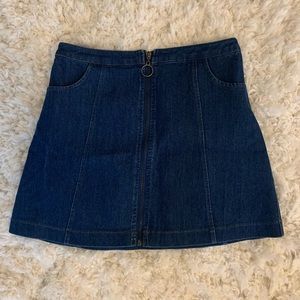 Denim skirt with zipper in front
